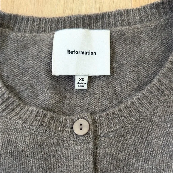 Reformation Clara Cashmere Crew Cardigan - Picture 2 of 4